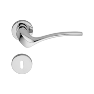 IBIS Lever Handle in Polished Brass Fin