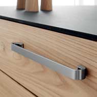 HANGER Cabinet Handle - 256mm - Bright 
