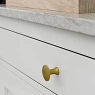 CASTLE Cabinet Knob - 36mm - Antique Br
