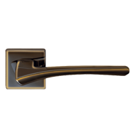 ASTRID Lever Handle on Rose -