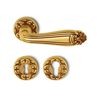 Rochefort Door Lever Handle on rose - O