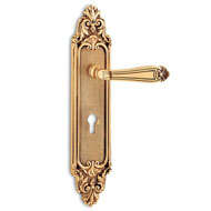Montpellier Lever Handle on Plate in Po