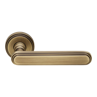 CHIC - Lever Handle on rose in Patine M