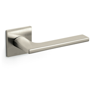 LOTUS Q Door Handle With Yale Key Hole 