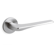 TWIST Door Handle With Yale Key Hole - 