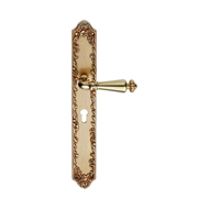 Ninfa Door Lever Handle on Plate in Fre