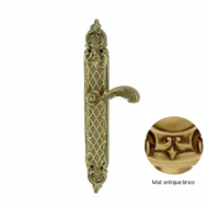 Door lever handle set on plate with yal
