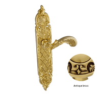 Door lever handle set on plate with yal