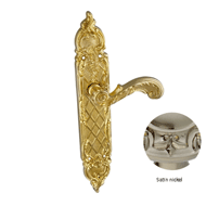 Door lever handle set on plate with yal