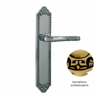 Door lever handle set on plate with yal
