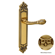 Door lever handle set with key hole on 
