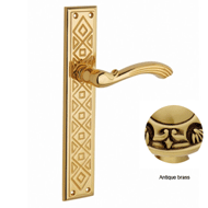 Door lever handle set on plate - 267MM 