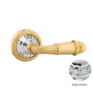 Door lever handle set on rose with Swar