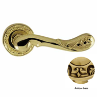 Door lever handle set on rose with Key 