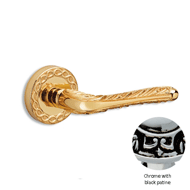 Door lever handles set on roses - Chrom