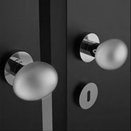 OVO Liscio Door Knob - clear/brushed ch